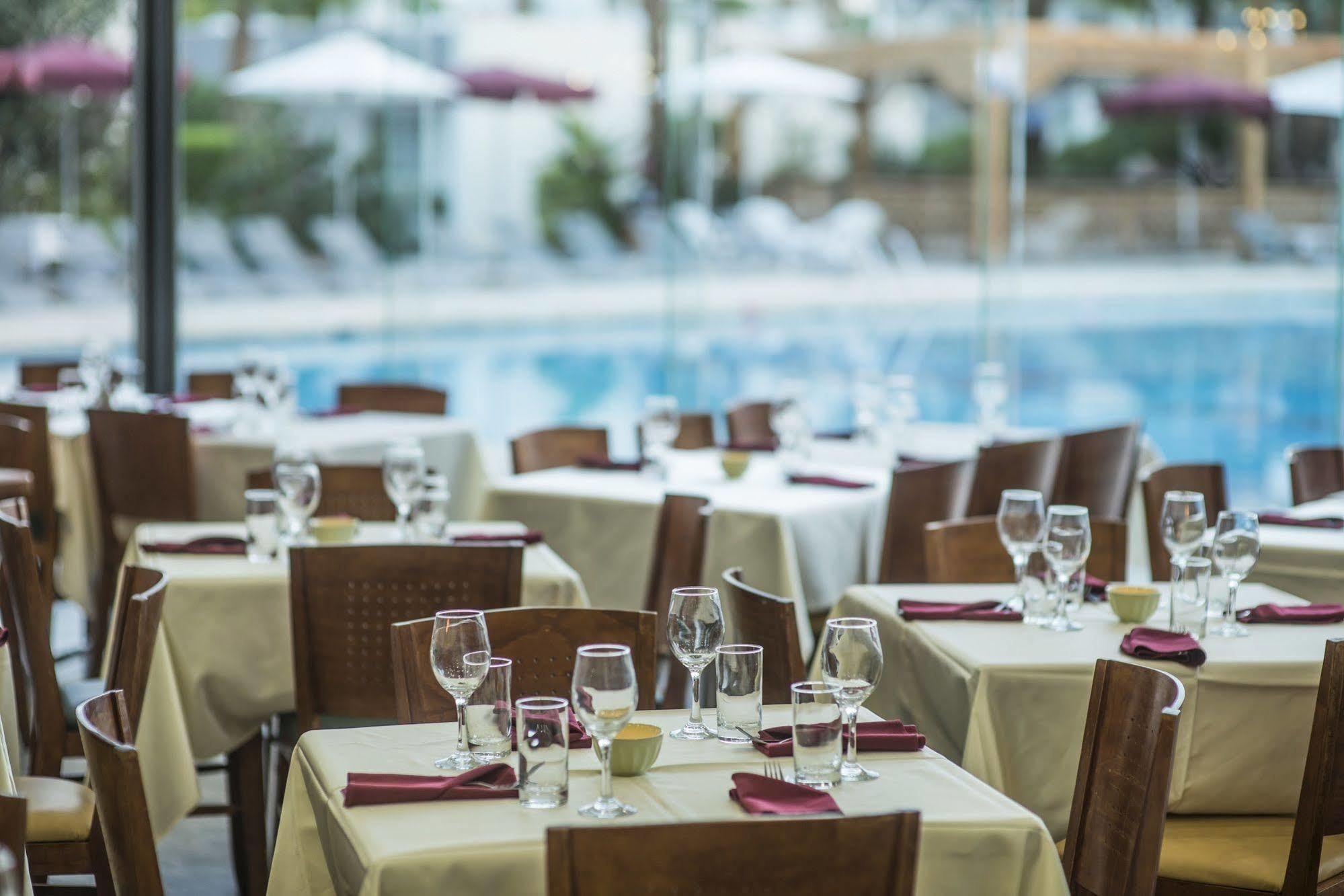 Americana Eilat Hotel Exterior photo